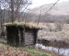 Bird hide at Ettrick Marshes